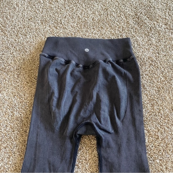 Senita Athletics Crop Seamless Leggings Women’s Large Gray Vintage Washed Ribbed - Picture 8 of 12